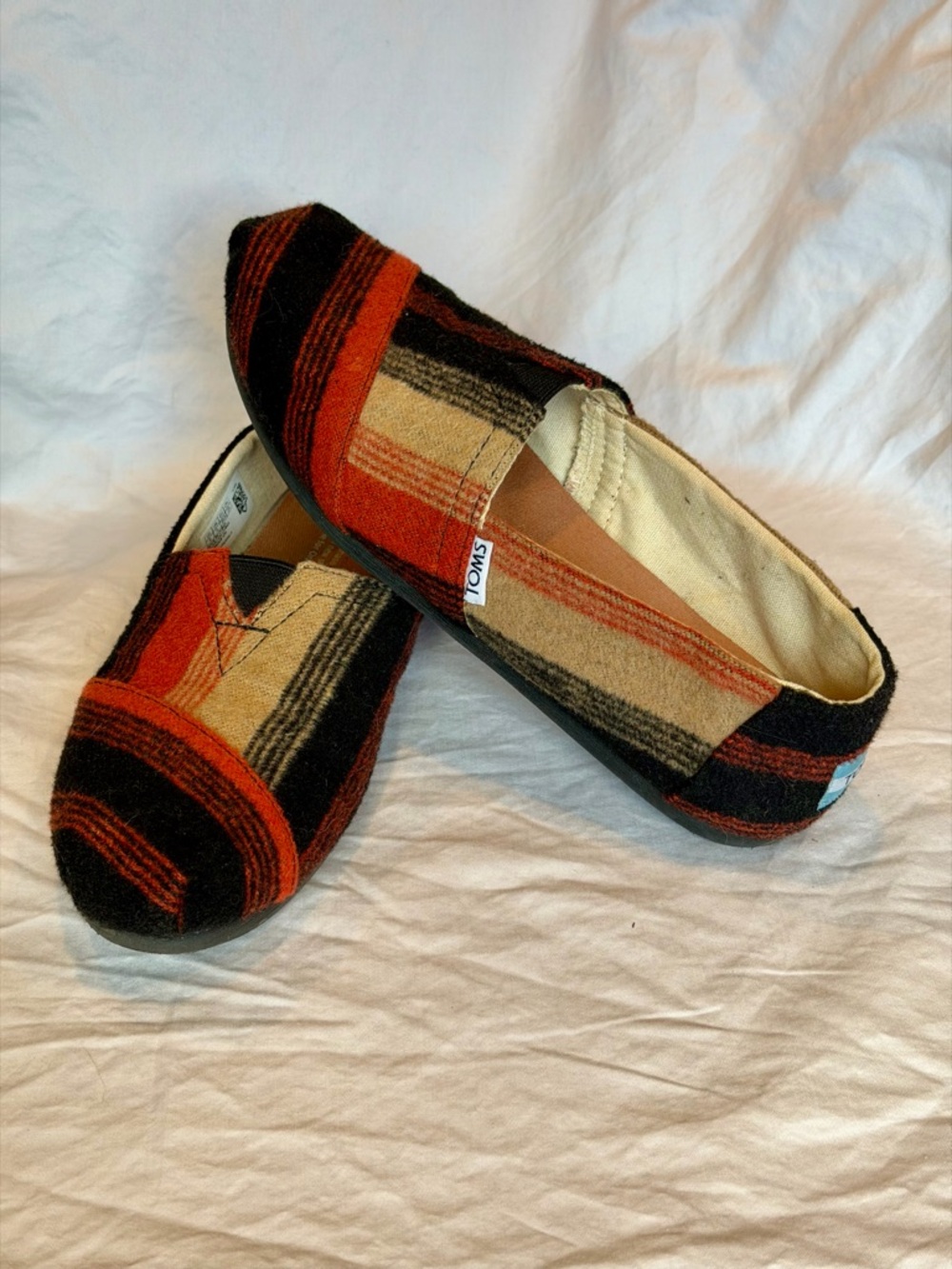 TOMS Wool Blend Clementine, Black and Beige - Size 8 Women’s sizing